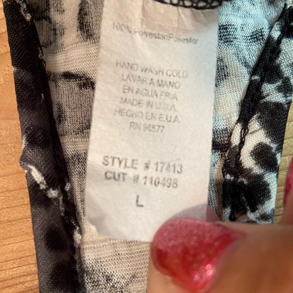 Fashion Exit Black and White Leopard Print Racerback Tank with Lace Back - Picture 6 of 6